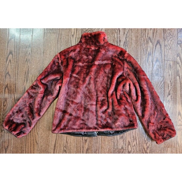 1 Madison Women's Faux Fur Coat Size Large Red Jacket - Picture 2 of 12
